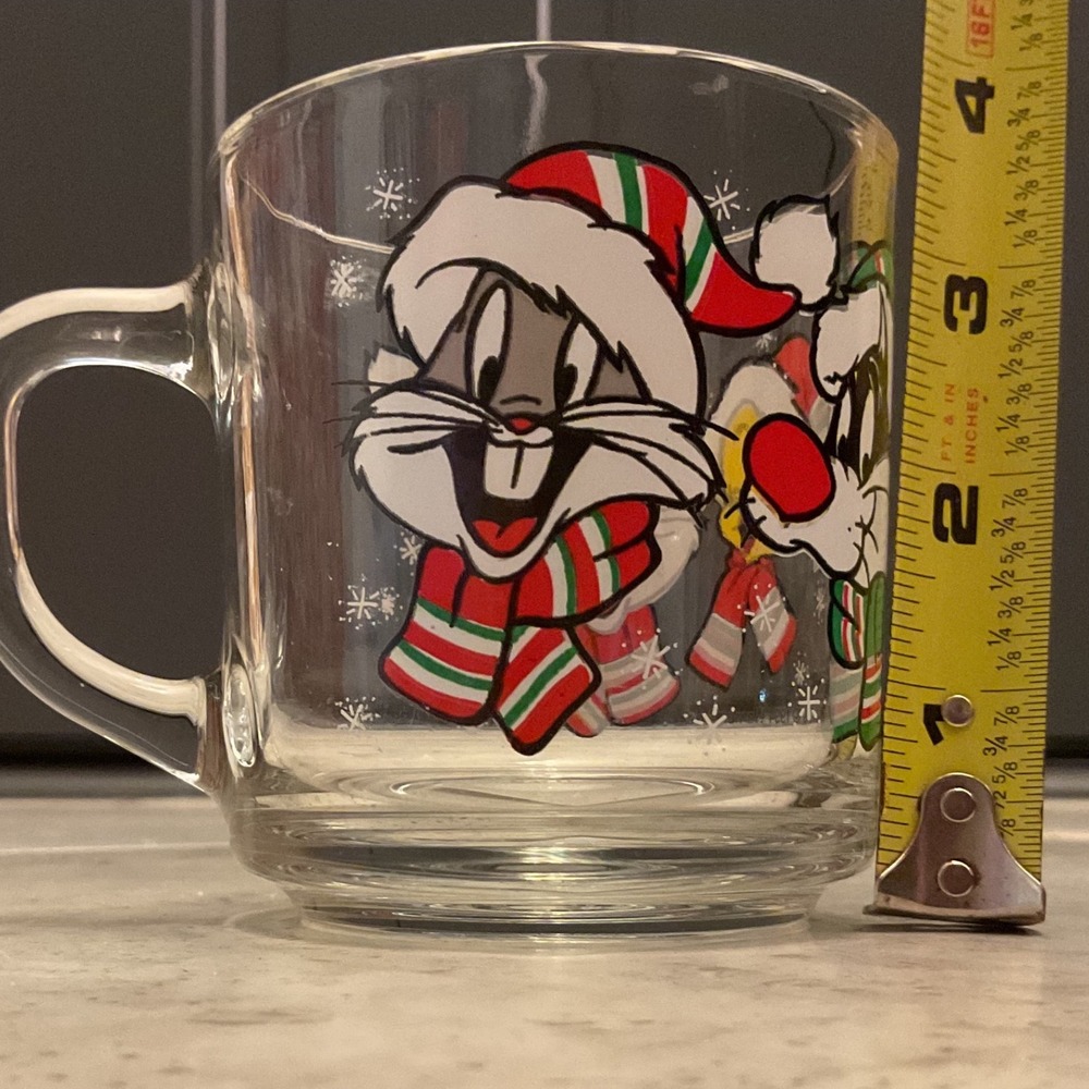 Vintage 1994 Looney Tunes Christmas Glass Mug Bugs Bunny Tweety Sylvester Mug